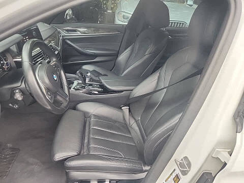 2017 BMW 5 Series 540i