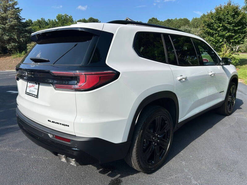 2026 GMC Acadia Elevation