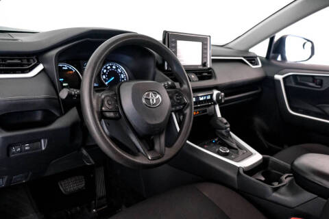 2020 Toyota RAV4 Hybrid LE