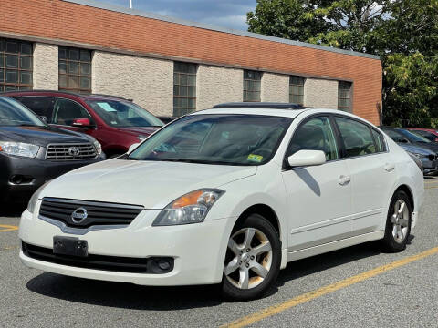 2007 Nissan Altima for sale at MAGIC AUTO SALES - Magic Auto Prestige in South Hackensack NJ