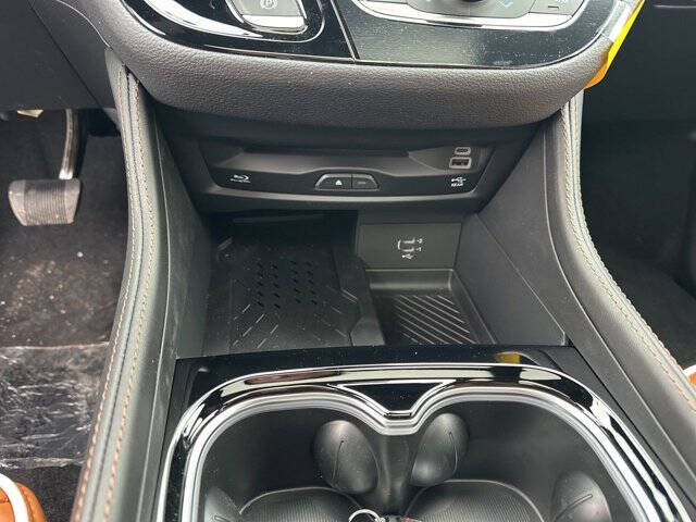 2026 Chrysler Pacifica Pinnacle