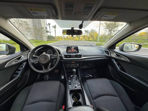 2017 Mazda MAZDA3 Sport