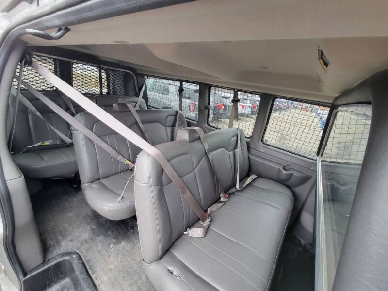 2020 Chevrolet Express LS 3500