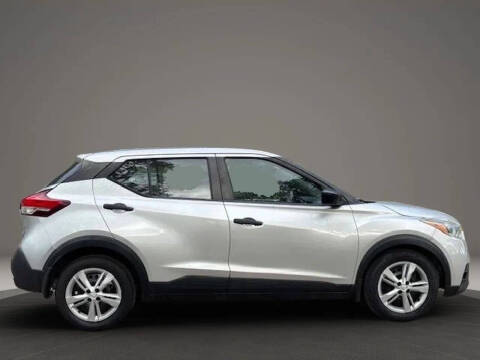 2020 Nissan Kicks S