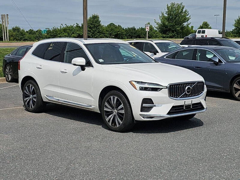 2023 Volvo XC60 B5 Ultimate Bright Theme