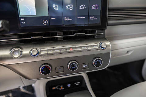 2025 Hyundai Kona SE