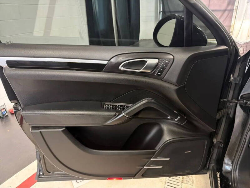 2012 Porsche Cayenne Tiptronic