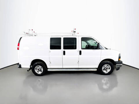 2017 GMC Savana 2500