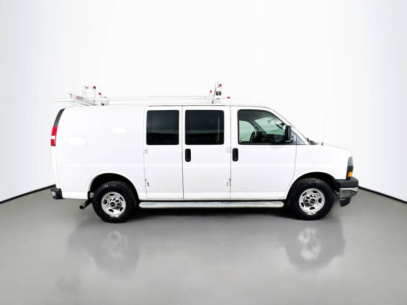 2017 GMC Savana 2500