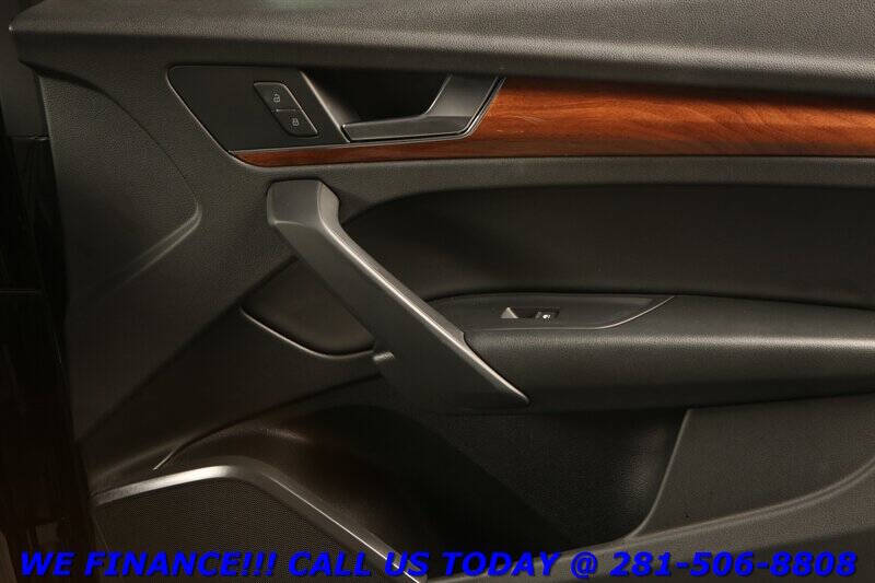 2023 Audi Q5 quattro Premium 40 TFSI