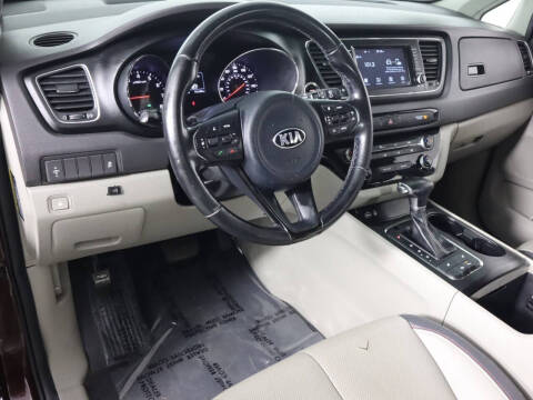 2017 Kia Sedona LX