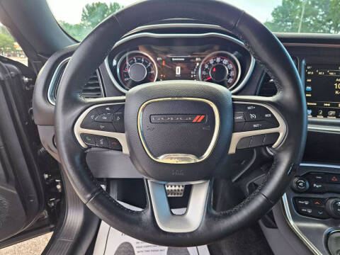 2015 Dodge Challenger SXT Plus