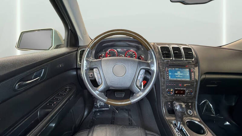 2011 GMC Acadia Denali