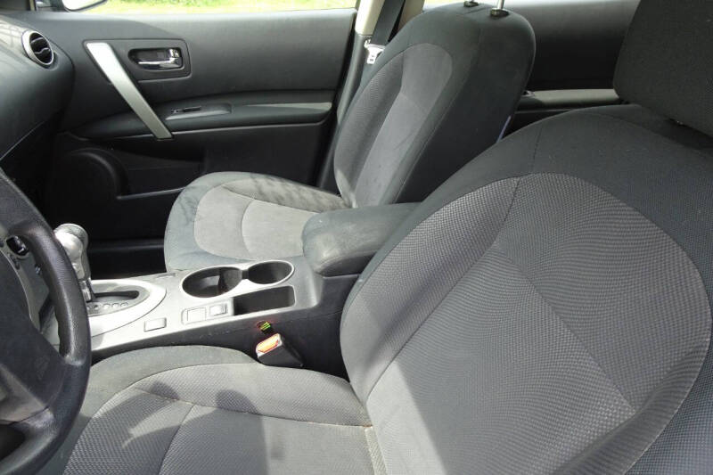 2012 Nissan Rogue S