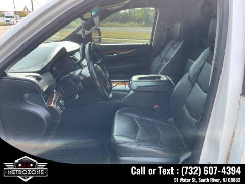 2016 Cadillac Escalade Standard