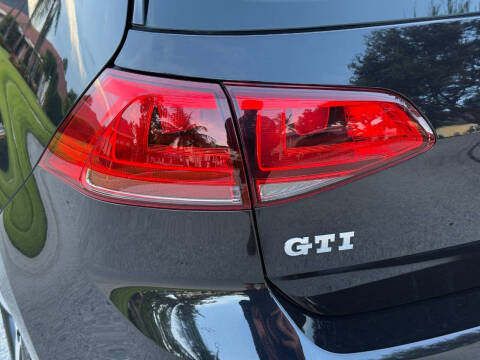 2015 Volkswagen Golf GTI S