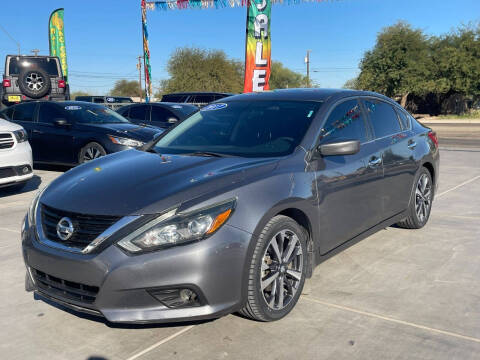 2017 Nissan Altima for sale at A AND A AUTO SALES in Gadsden AZ