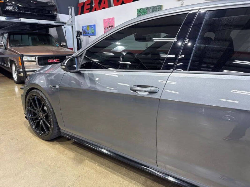 2018 Volkswagen Golf R 4Motion