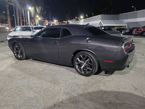 2015 Dodge Challenger