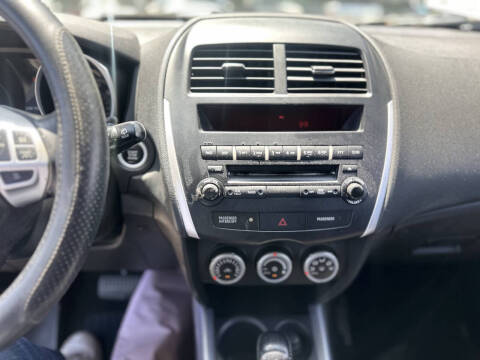 2011 Mitsubishi Outlander Sport SE