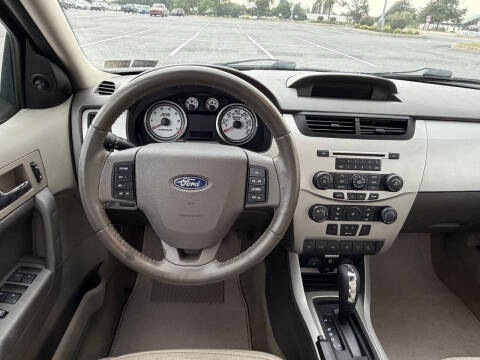 2011 Ford Focus SEL