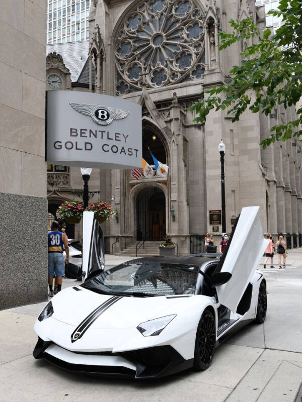 2017 Lamborghini Aventador LP 750-4 SV