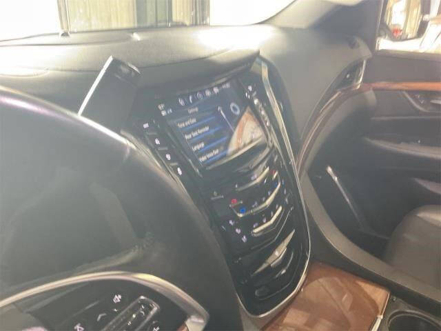 2017 Cadillac Escalade ESV Luxury