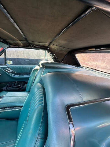 1965 Ford Thunderbird