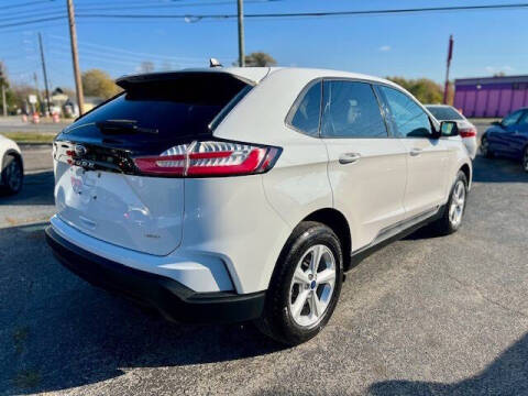 2022 Ford Edge SE