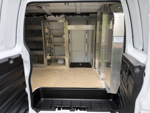 2025 Chevrolet Express 2500