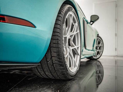 2024 Porsche 718 Cayman GT4 RS