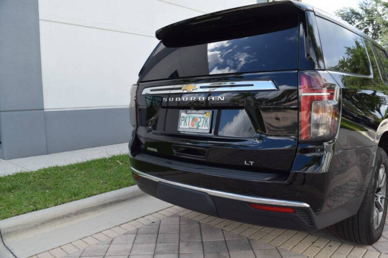 2022 Chevrolet Suburban LT