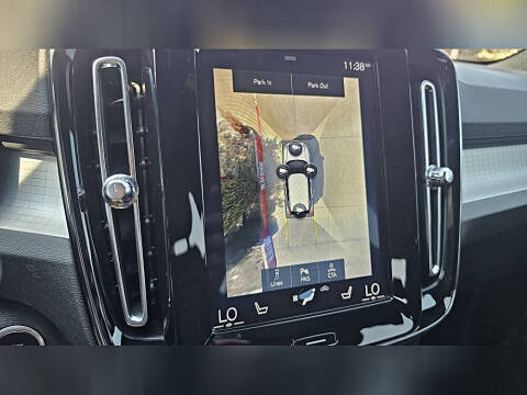 2019 Volvo XC40 T5 Momentum