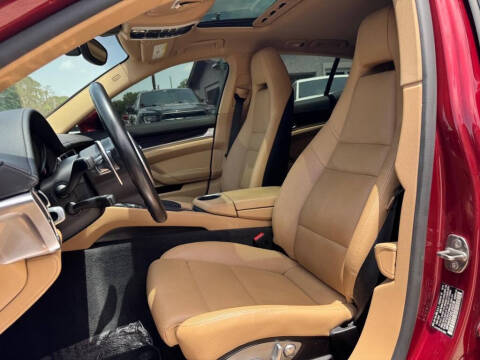 2016 Porsche Panamera