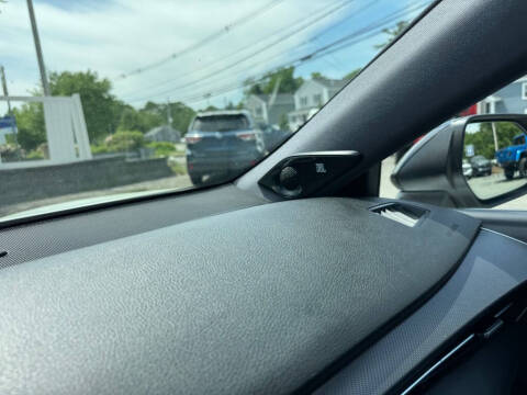 2019 Toyota Avalon XLE
