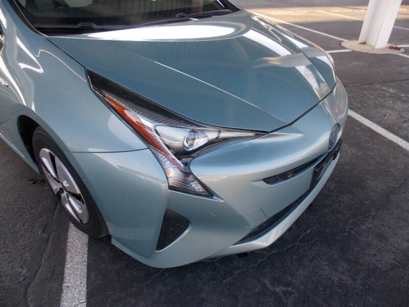 2017 Toyota Prius Three
