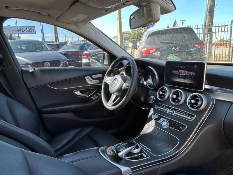 2016 Mercedes-Benz C-Class