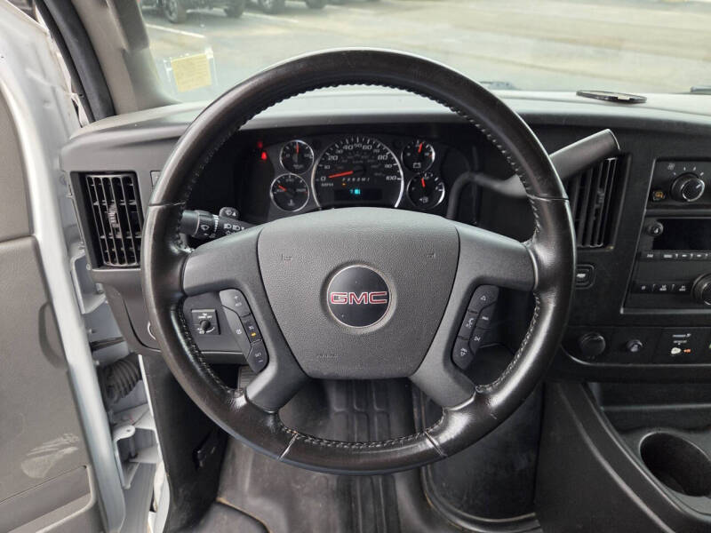 2023 GMC Savana 2500