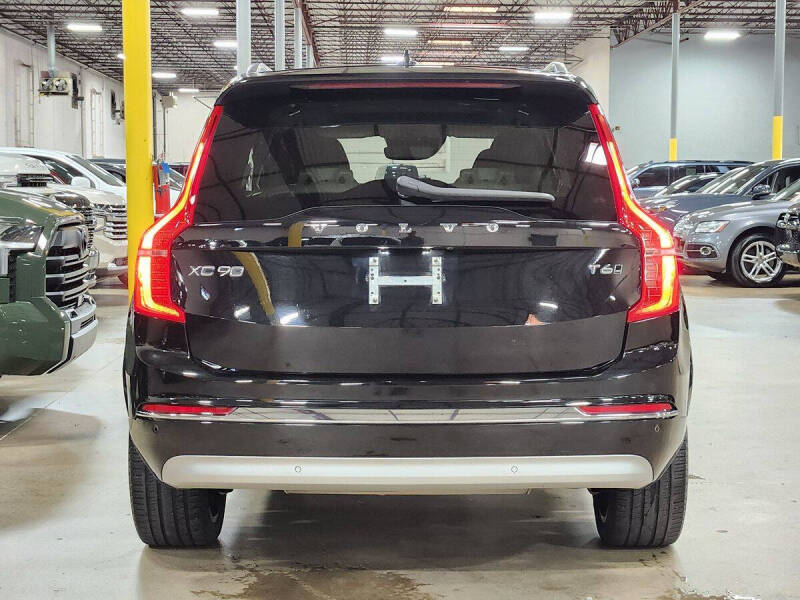 2022 Volvo XC90 T6 Inscription 6-Passenger