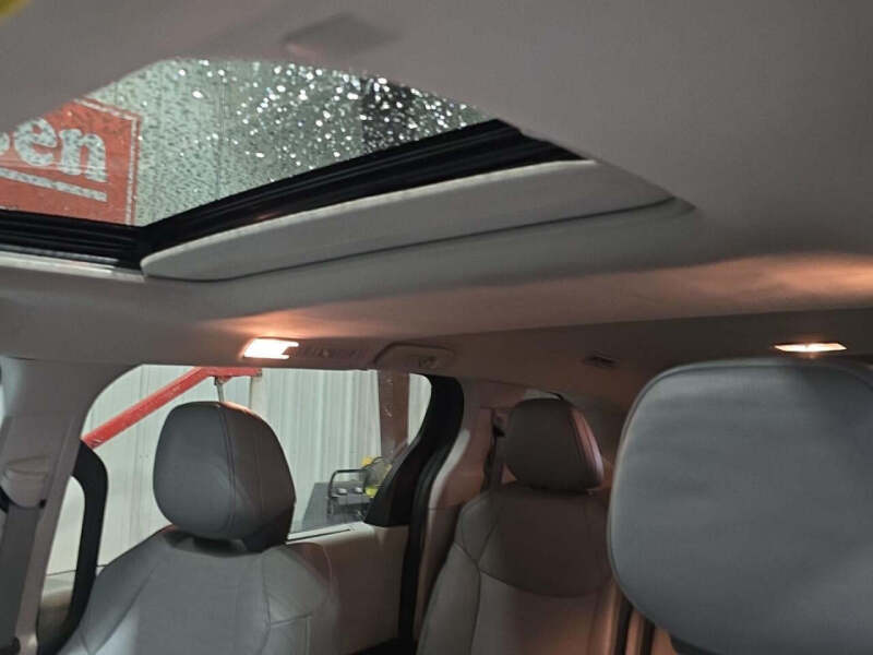 2024 Toyota Sienna XLE 7-Passenger