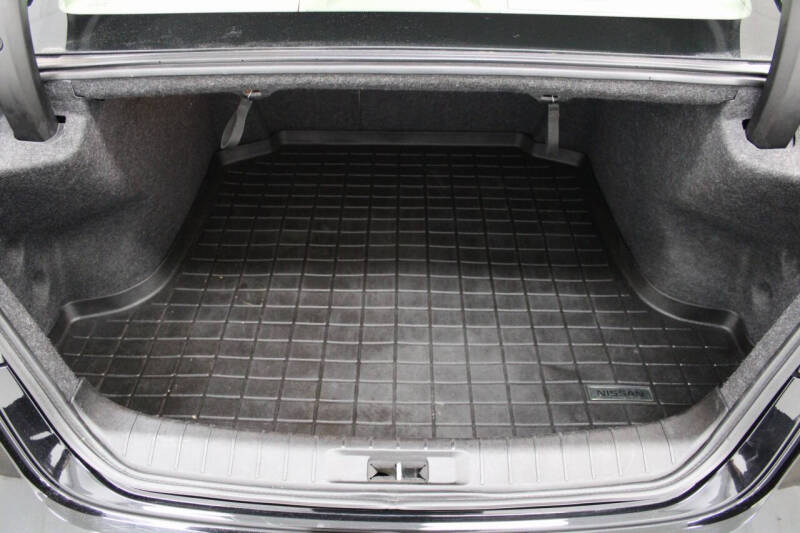 2020 Nissan Maxima Platinum