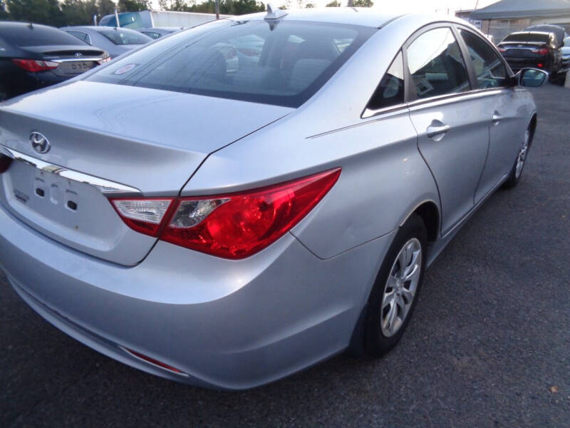 2011 Hyundai Sonata GLS photo 10