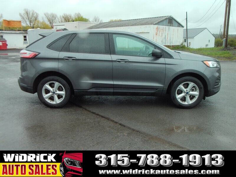 2022 Ford Edge SE