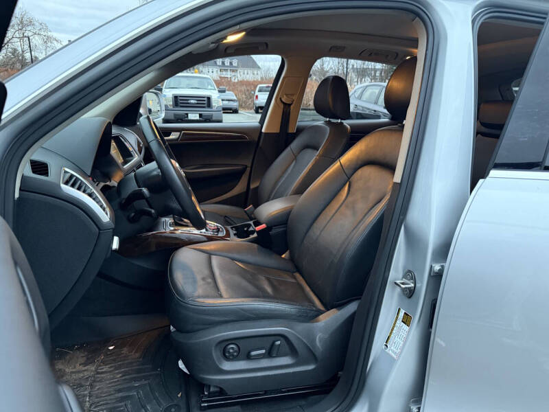 2012 Audi Q5 3.2 quattro Premium Plus