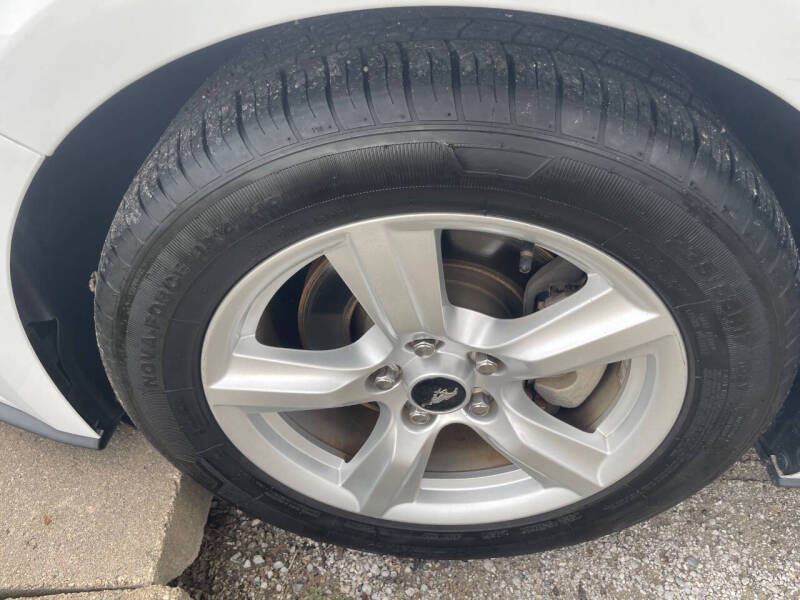 2019 Ford Mustang EcoBoost