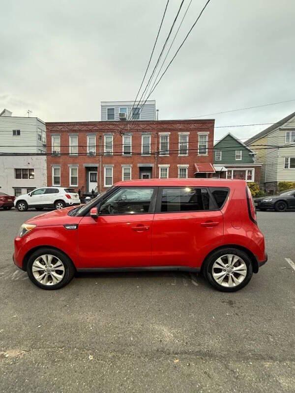 2014 Kia Soul +