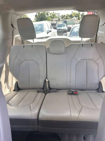 2018 Chrysler Pacifica Touring L