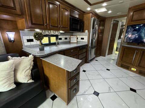 2012 Newmar Dutchstar 4354 ,  450hp, King Bed