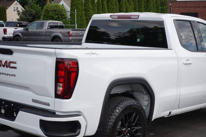 2023 GMC Sierra 1500 Elevation Standard