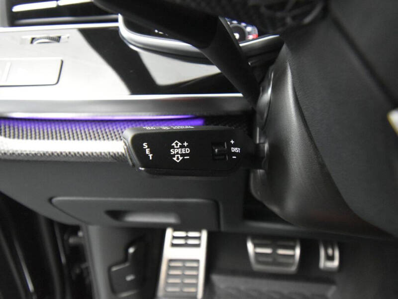 2024 Audi SQ7 4.0T quattro Premium Plus